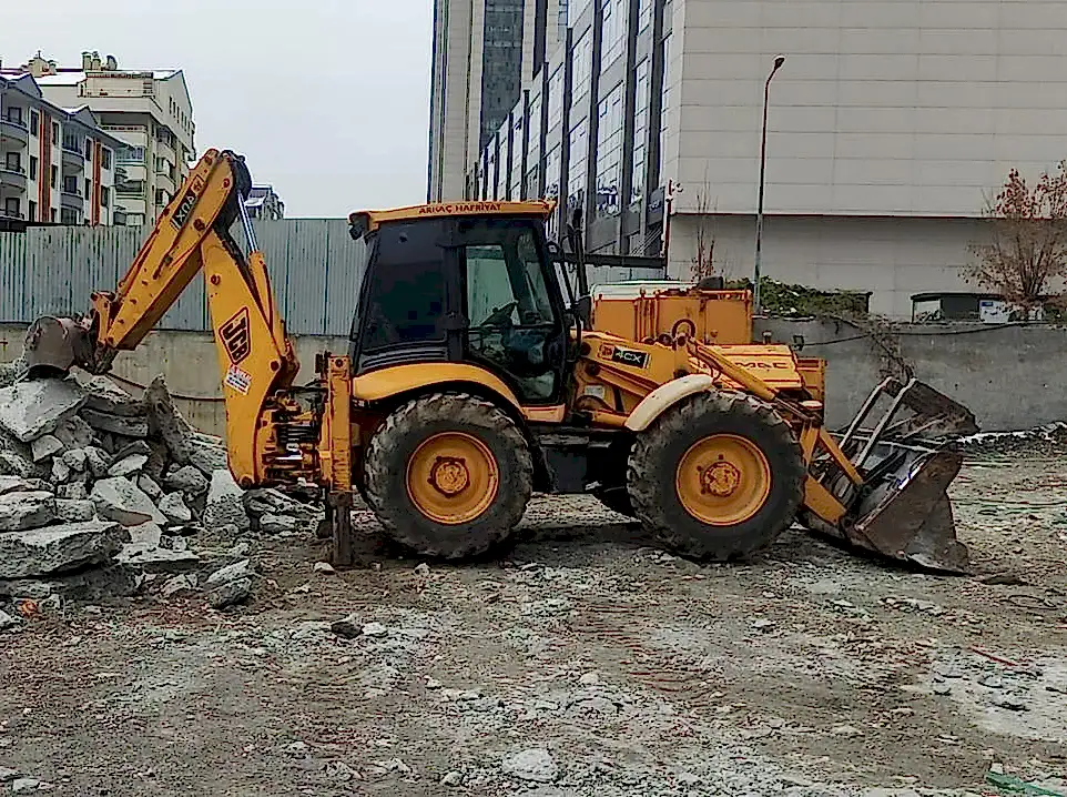 Gazi Mah Kazıcı Yükleyici Kiralama